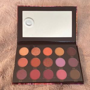 Brand New Hip Dot Zion Pressed Pigment Palette